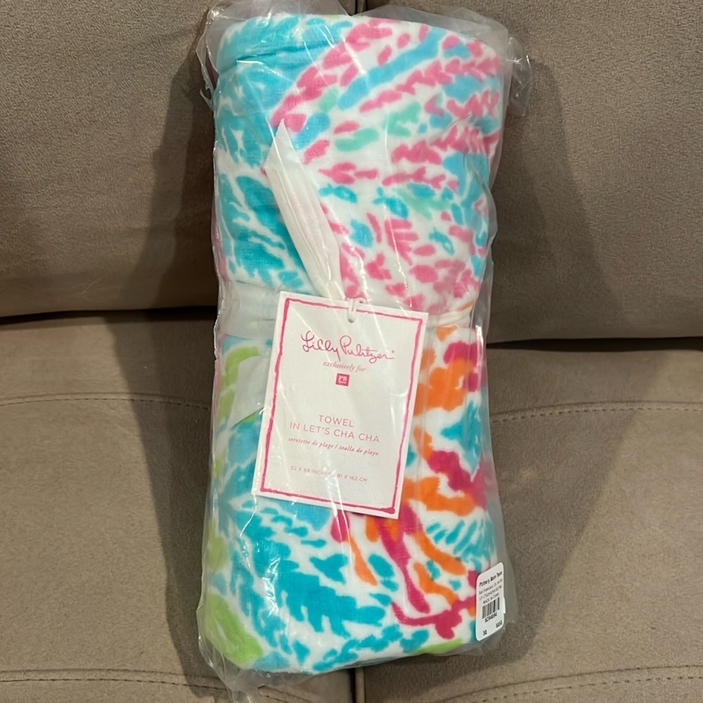 NWT Lilly Pulitzer x Pottery Barn Teen Towel